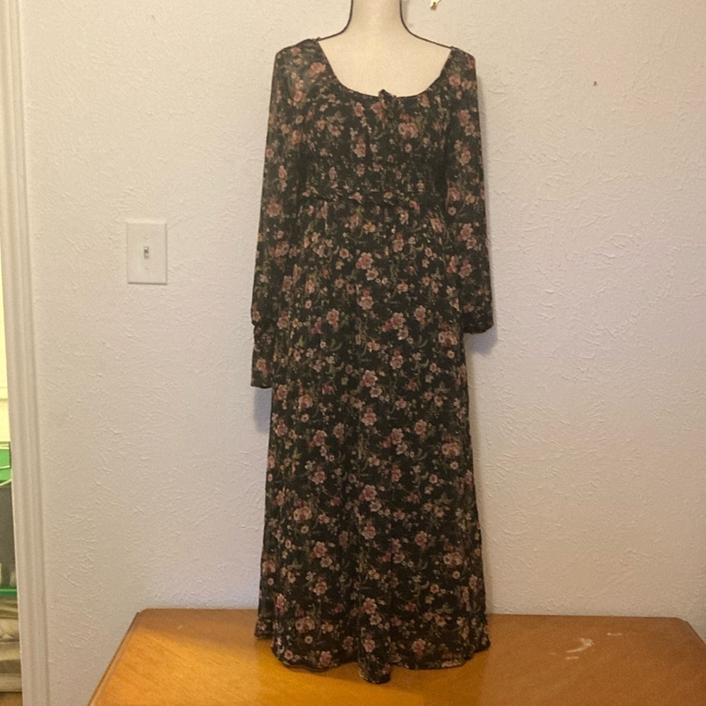 Blu Pepper Long Sleeve Floral Print Midi Dress